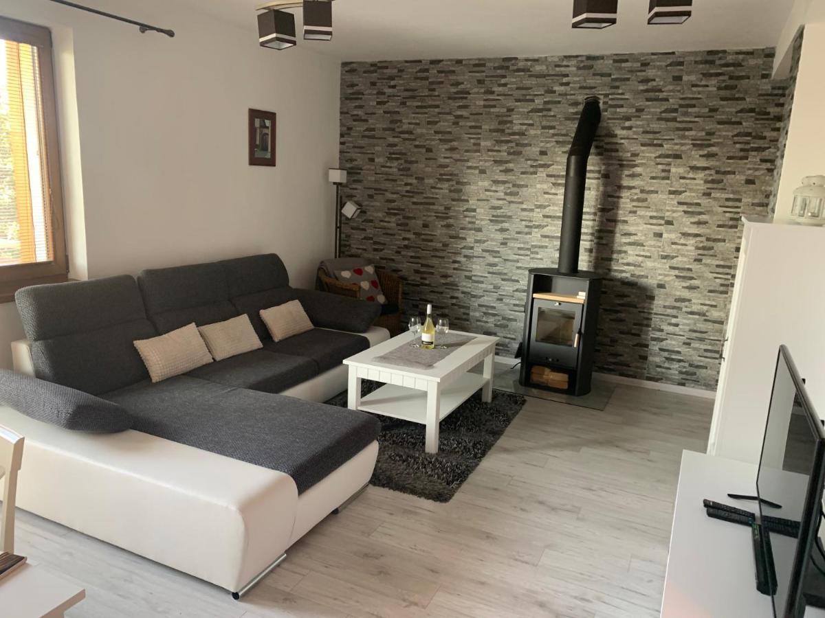 Apartman Lesnicek Stará Lesná 外观 照片
